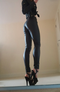 mainlyusedforwalking:  Rolling around the house in leather trousers.