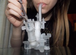 highimsienna:  wake & dab out of the castle rig(:
