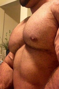 keepemgrowin:  Close-up view of that huge, thick chest…