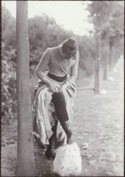 oorequiemoo:  alfred stieglitz, 1886