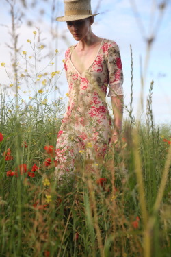 ktjanewood:  Poppy Field III, self-portrait 