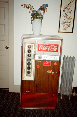 mattsmotel:  drink coca cola