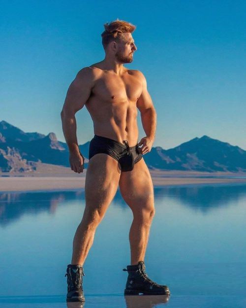 underwunder:  Follow me @underwunderOver 34k followers and 75k