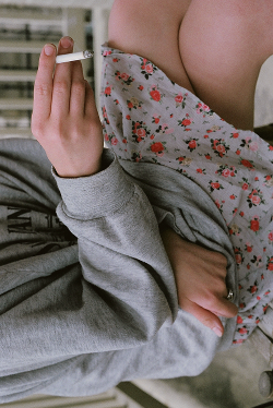 hellanne:  (by tess roby) 
