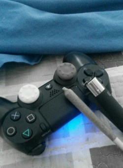 #porros#ps4Miercoles tranquilo 😎😎😎🍁