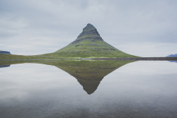 sigvicious:  Kirkjufell Mountain. 