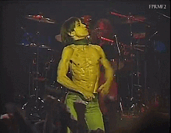 funkpunkandrollmuhfucka2:Iggy Pop dropping his pants during a