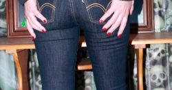 Just Pinned to Jeans - Mostly Levis: Woman in Levis jeans - before
