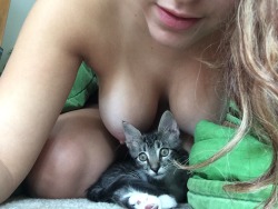 giveme-lotsoflove:  I have a great pussy