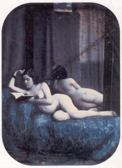 oorequiemoo:  Nu au miroir Photographer: Auguste Belloc (1800-1867)
