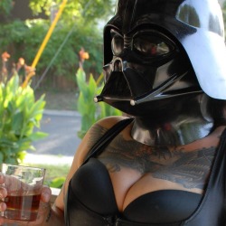 forcegirls:  Cheers! From Force Girl leader, Heather!! @darth_weezy