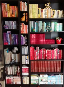 moluskette:  My tbr pile is out of control (+100 books), and