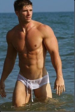 AlanPalmSprings Likes His Men!