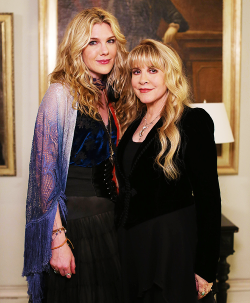  3x10 The Magical Delights of Stevie Nicks 