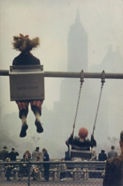 nobrashfestivity:  Ernst Haas, New York City, 1957more