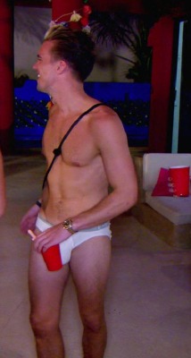 malecelebunderwear:  Gaz in briefs. Clearly learned a thing or