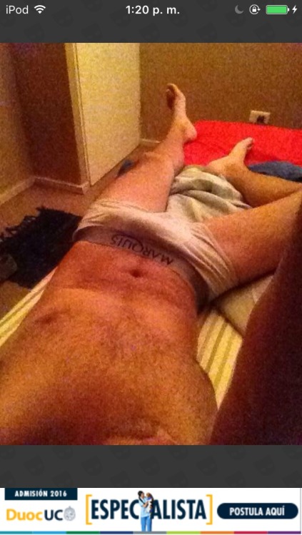chilenosgayaldesnudo:  Matías; que se hace llamar Martín En Grindr  Engañando una vez más al pololo  De Viña del Mar 25 años Eterno estudiante de Prevencion de Riegos 