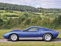 45-9mm-5-56mm:  megadeluxe:  1971 Lamborghini Miura P400 S 