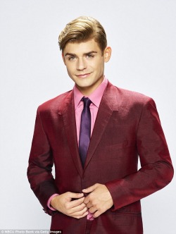 mec-jugend-gio:Garrett Clayton