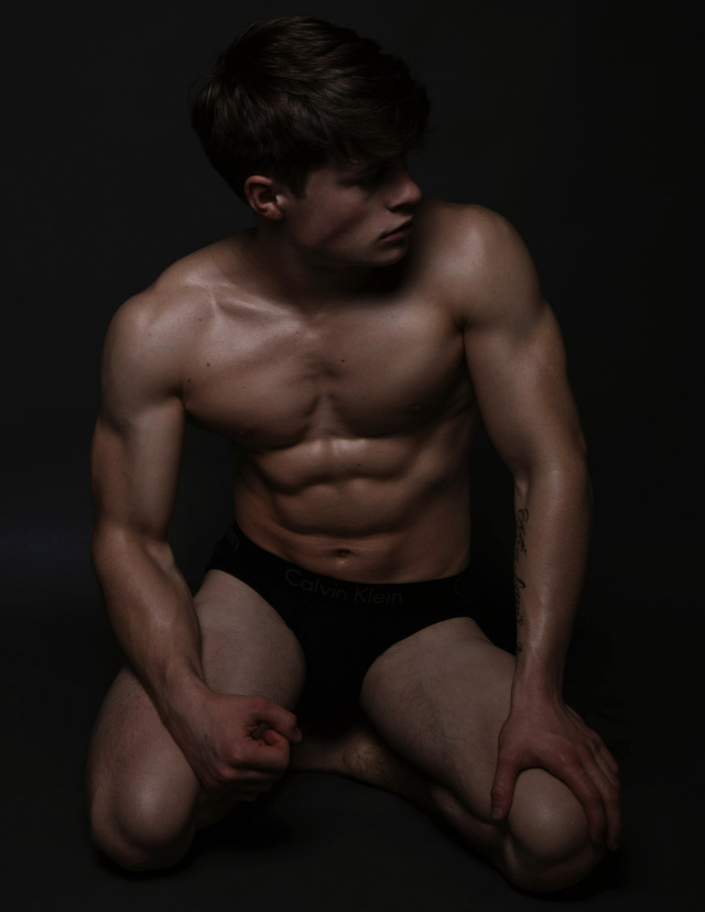 tightglovesseattle: