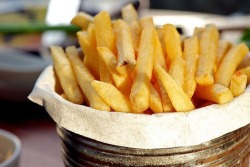 foodluxury:  Love Food? This blog is for you. 