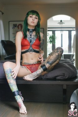 tattedbeautues:  Discordia 