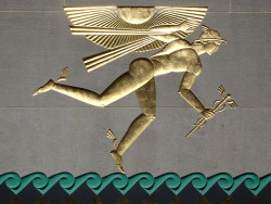 nelsoncarpenter:  indigodreams: Hermes relief, Rockefeller Center,