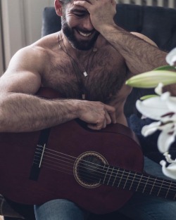 beardburnme2:  Hyperdecadence instagram @hyperdecadence 