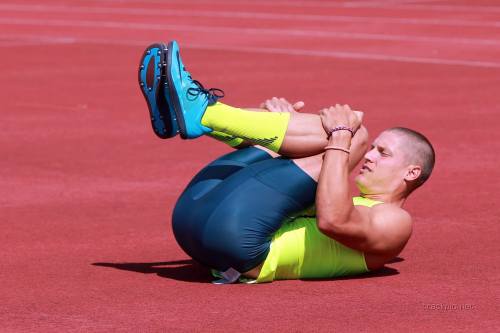 Recent shots of USA track and field stud Trey Hardee…looks as good as ever! YUMMY!