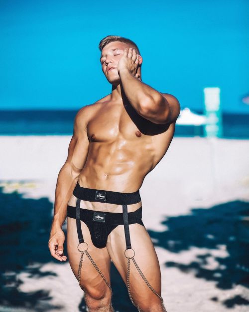 thebestofmenblog:Brad Jaxon by RandyGoPhoto