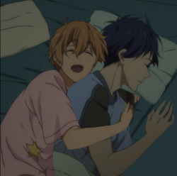 bakaberg-bakanky:  here i fixed it now Rei-chan cAN’T DO ANYTHING
