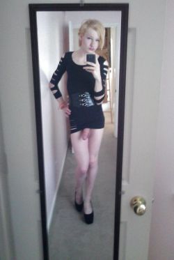 tonybiggy:  becoming-tgirl:  http://bit.ly/P53EoA  How do I look?