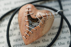 wickedclothes:  Stitched Clockwork Heart Pendants Sometimes our