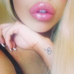 johndwrite:  Your mouth pussy is so pretty, swallow my cock like a good barbie slut. It looks so pretty to watch you using those slutty lips wrapped around fat hard dick.   Inflate your lips until they&rsquo;re bigger than your pussy. Then I&rsquo;ll