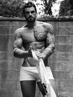 Stuart Reardon by Rick Day - one of my favorites in B&W!