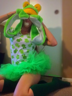 hoefashow:  Little sweet shy froggy 🐸💚🐸 Adult paci and