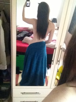 turn-ar0undd:  My hair is almost as long as I want it :3