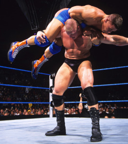 fishbulbsuplex:  Brock Lesnar vs. John Cena