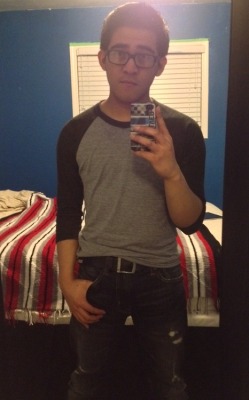 whoamosexual:  I haven’t updated my facepage so 