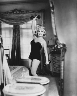 the-vintage-blonde-bombshells:  Blonde Bombshells + Bathing SuitsMae