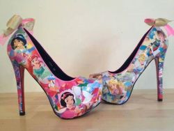 luciferzsubmissivexxx:  lostladylittle:  How cute are these shoes???