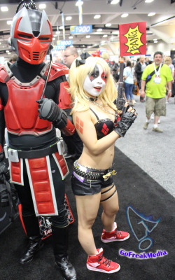 hotsexycosplay:  Harley Quinn has a new partner in crime!  Comic-Con