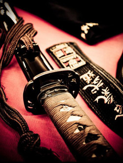 tokyopic-official:  The Beauty of Ancient Samurai Sword / Tokyo