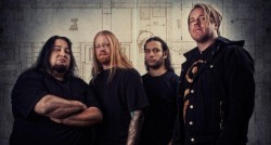 and-the-distance:  Fear Factory 
