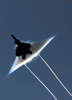 k99rky:  Amazing Photos Of Airplanes Breaking The Sound Barrier