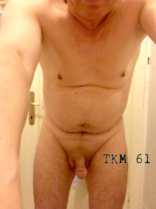 tkm61:Sexy and hot suit and tie Daddy Ali56 years old daddy from IstanbulEnjoyPS :  he did a cum tribute for me