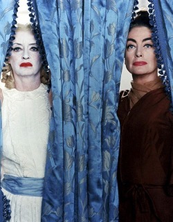 sixtiescircus:Bette Davis and Joan Crawford in a publicity still