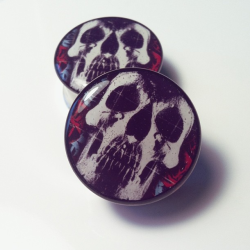 pluglifeco:  Custom Deftones plugs for a customer :)