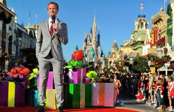 nph-burtka:  Neil Patrick Harris Hosts The Disney Christmas Day
