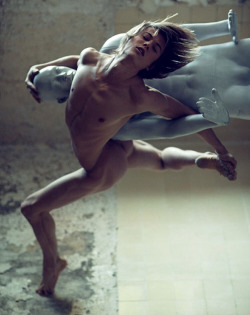 iafeh:  Bertil Nilsson, ph - Eike von Stuckenbrok, ballet dancer